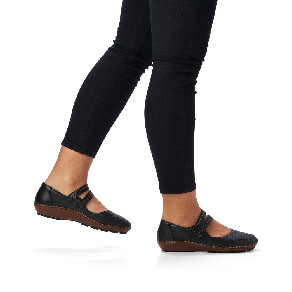 detail Dámské baleríny Rieker 44871-00 černá