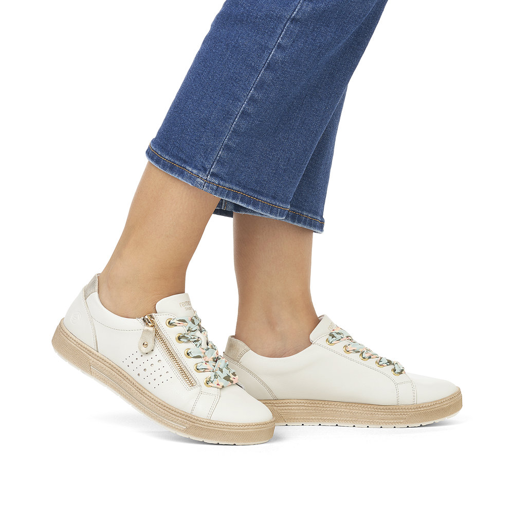 detail Dámské tenisky Remonte D1F00-81 bílá