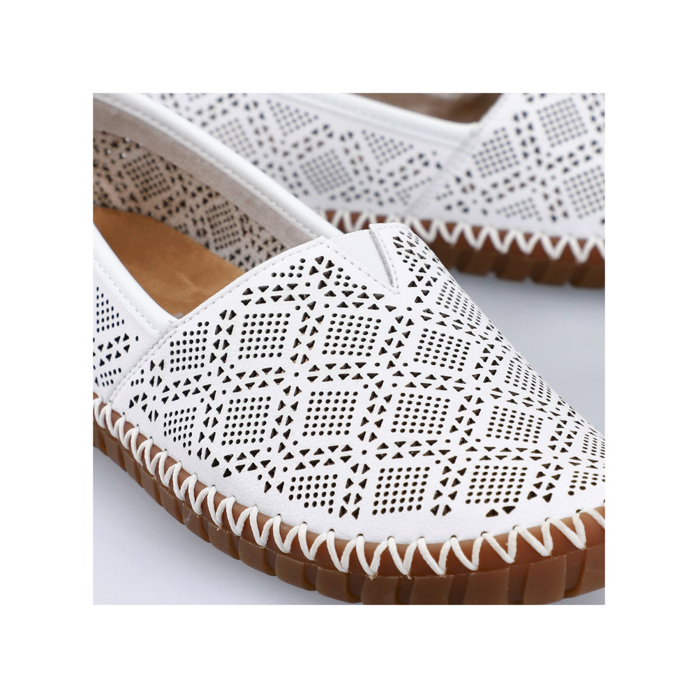 detail Dámské kožené mokasíny Rieker M2851-80 bílá