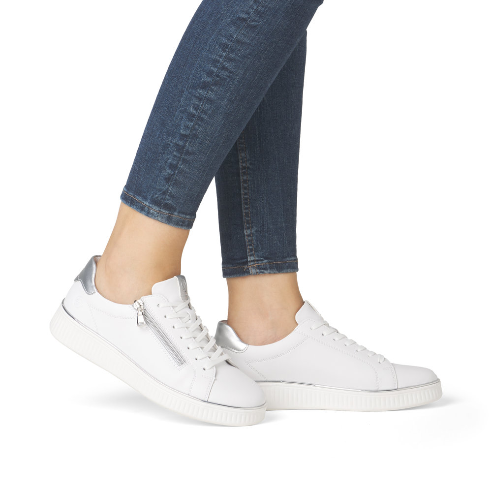 detail Dámské kožené tenisky Remonte D2E01-80 bílá