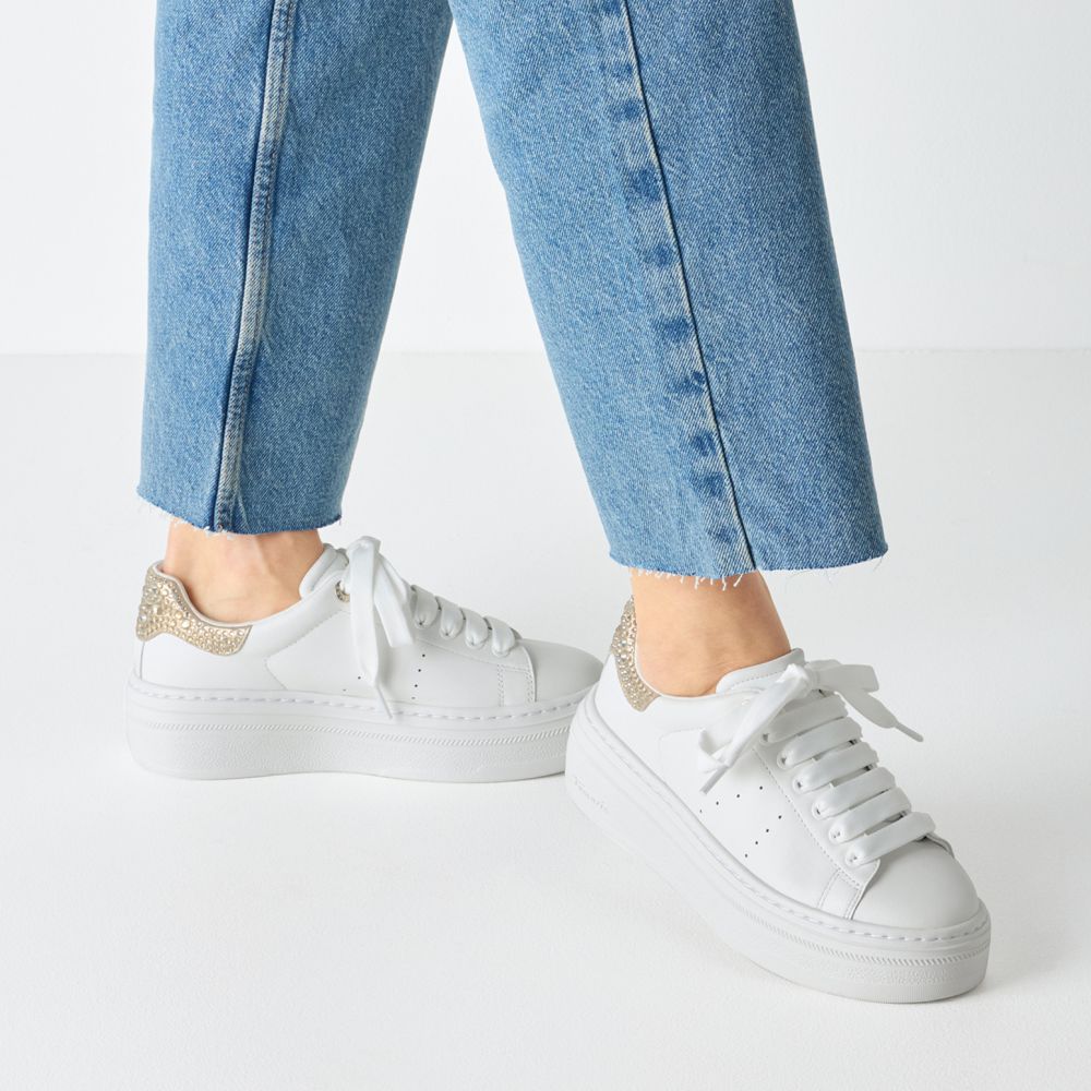 detail Dámské kožené tenisky Tamaris 23755-45 118 bílá