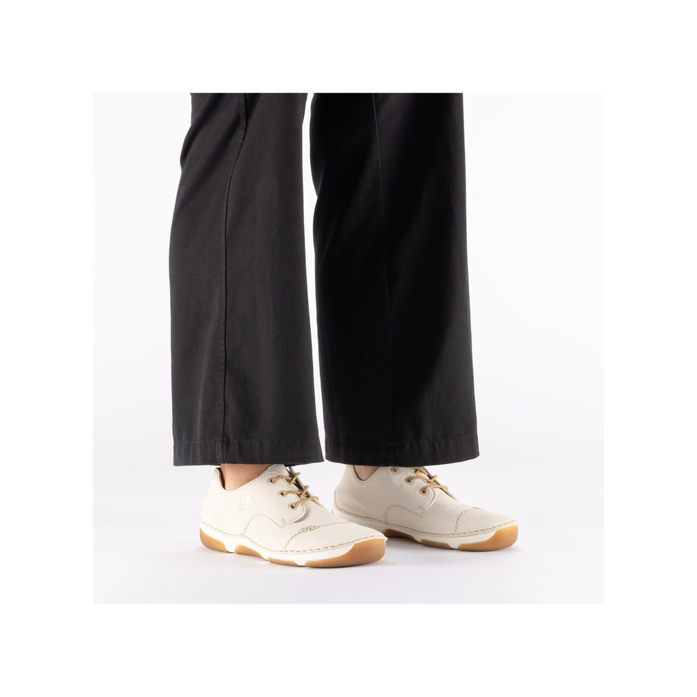 detail Dámské polobotky Rieker 55920-80 bílá