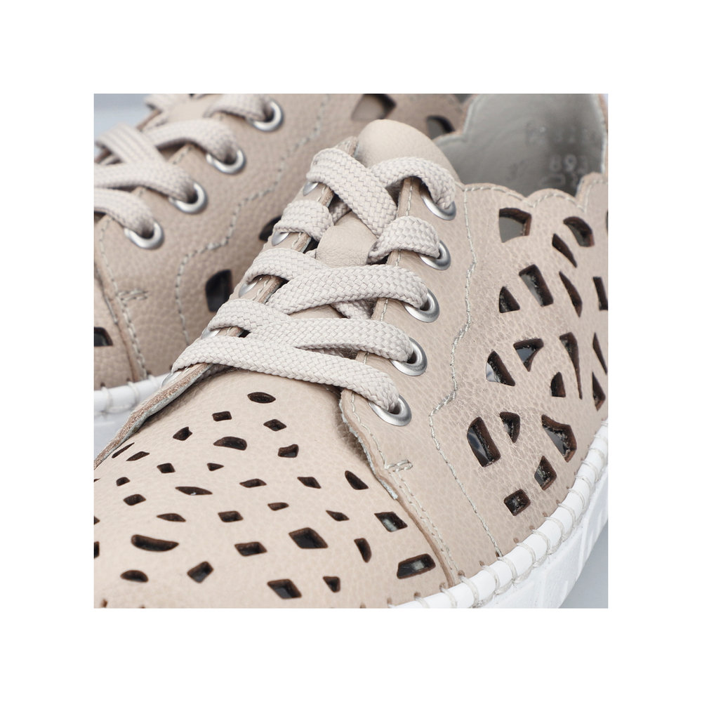 detail Dámské kožené polobotky Rieker M2315-60 béžová