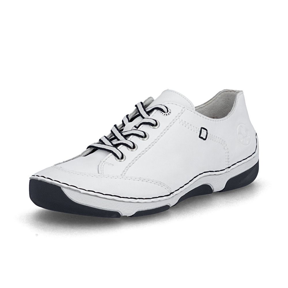 detail Dámské kožené polobotky Rieker 55901-80 bílá