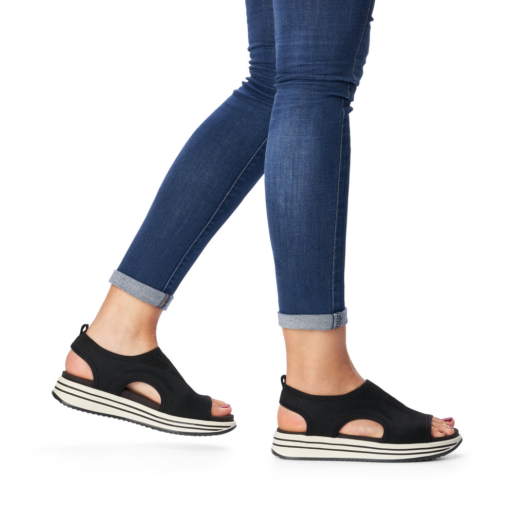 detail Dámské sandály Remonte R2955-02 černá