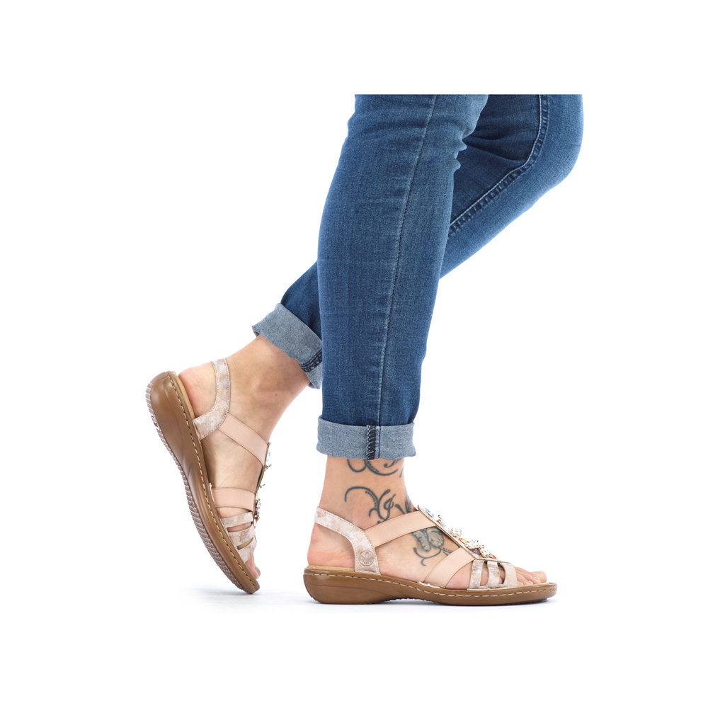 detail Dámské sandály Rieker 60855-31 růžová