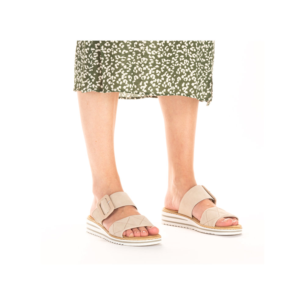 detail Dámské nazouváky Rieker V0694-62 béžová