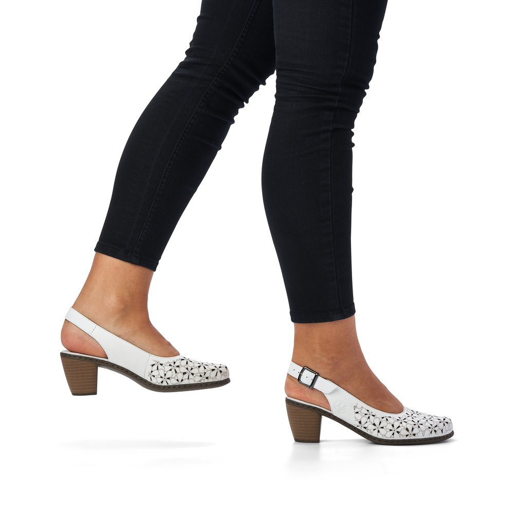 detail Dámské kožené lodičky Rieker 40981-80 bílá