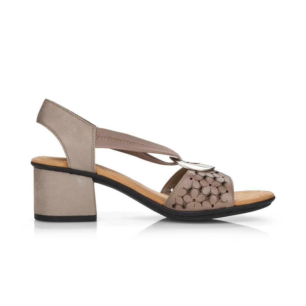 detail Dámské sandály Rieker 64677-64 béžová