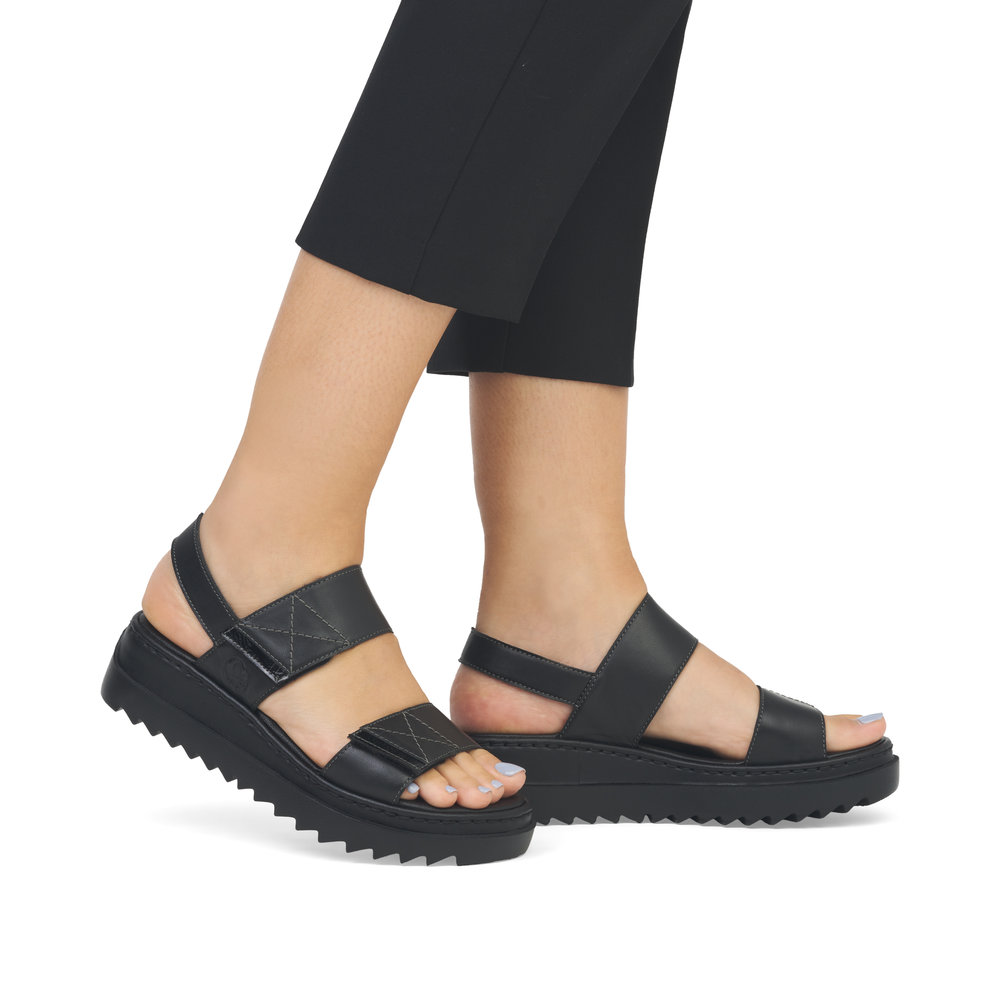 detail Dámské sandály Rieker V4475-00 černá