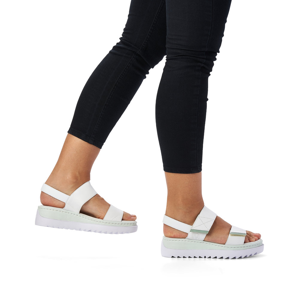 detail Dámské sandály Rieker V4475-80 bílá