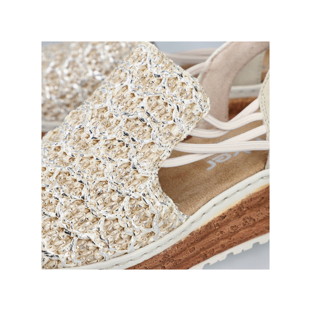 detail Dámské sandály Rieker 62741-60 béžová