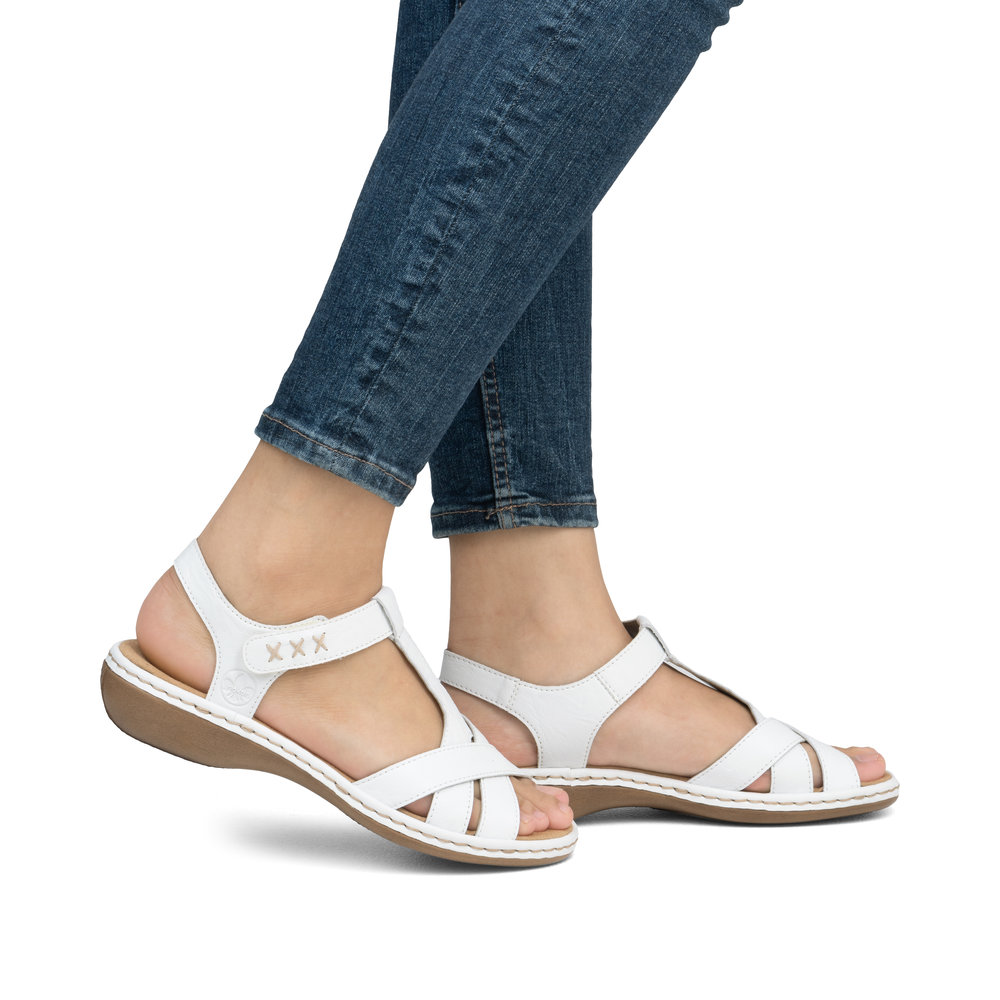 detail Dámské kožené sandály Rieker 65919-80 bílá