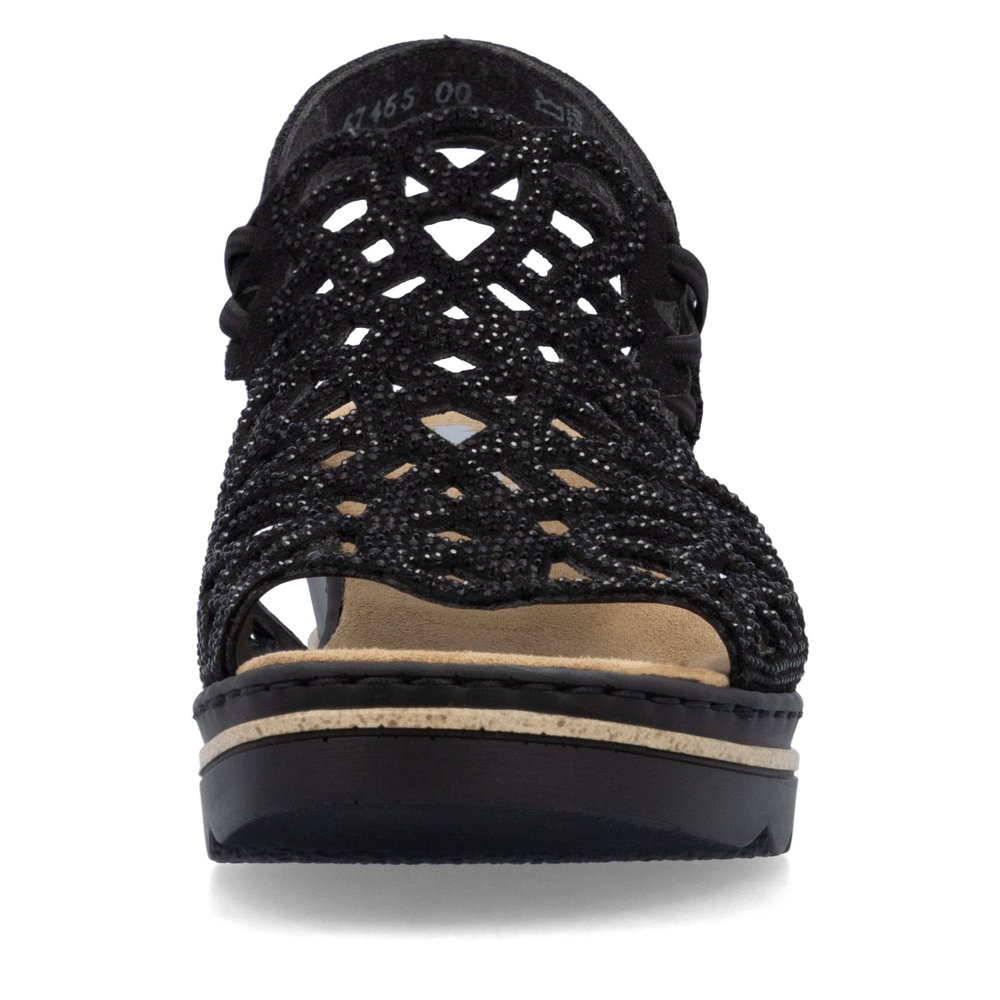 detail Dámské sandály Rieker 67465-00 černá