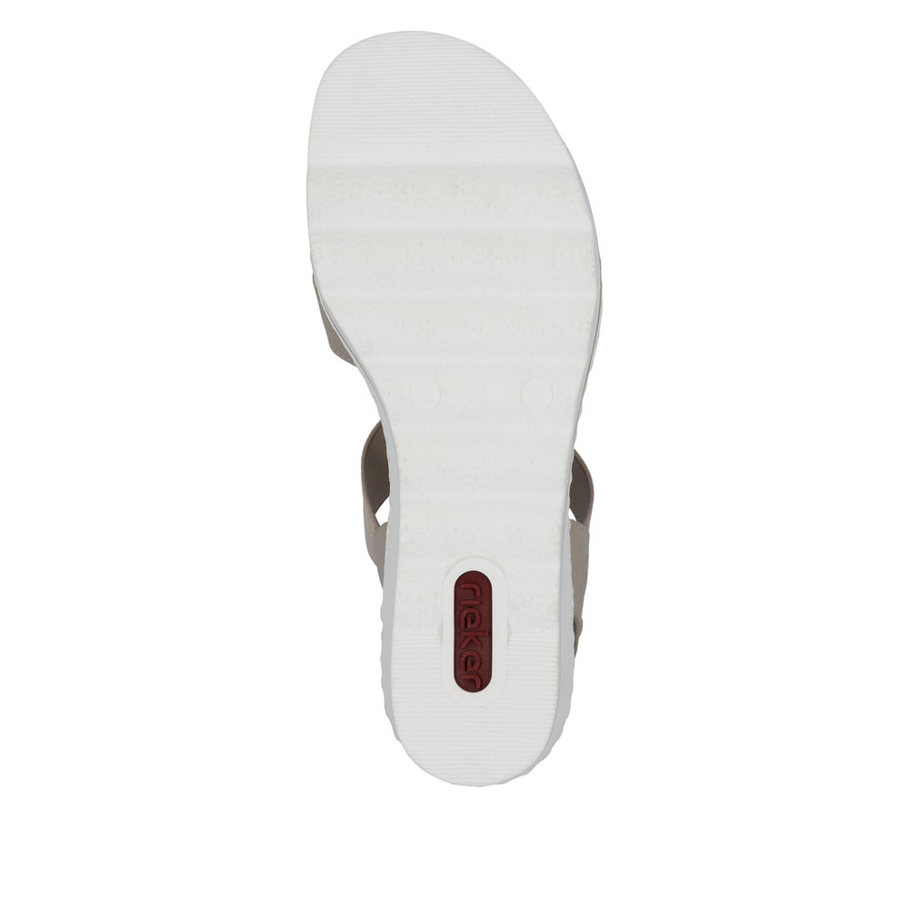 detail Dámské sandály Rieker 67498-62 béžová