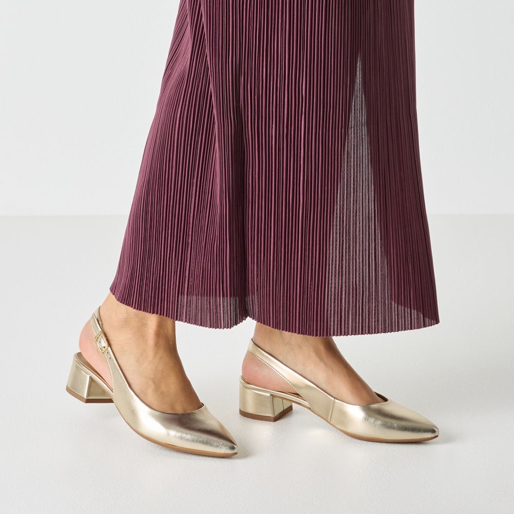 detail Dámské lodičky Tamaris 29505-44 9B5 zlatá