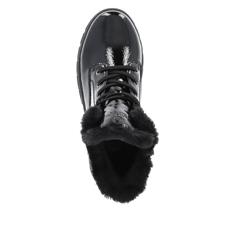 detail Dámská kotníková obuv Remonte D0E71-02 černá lesklá