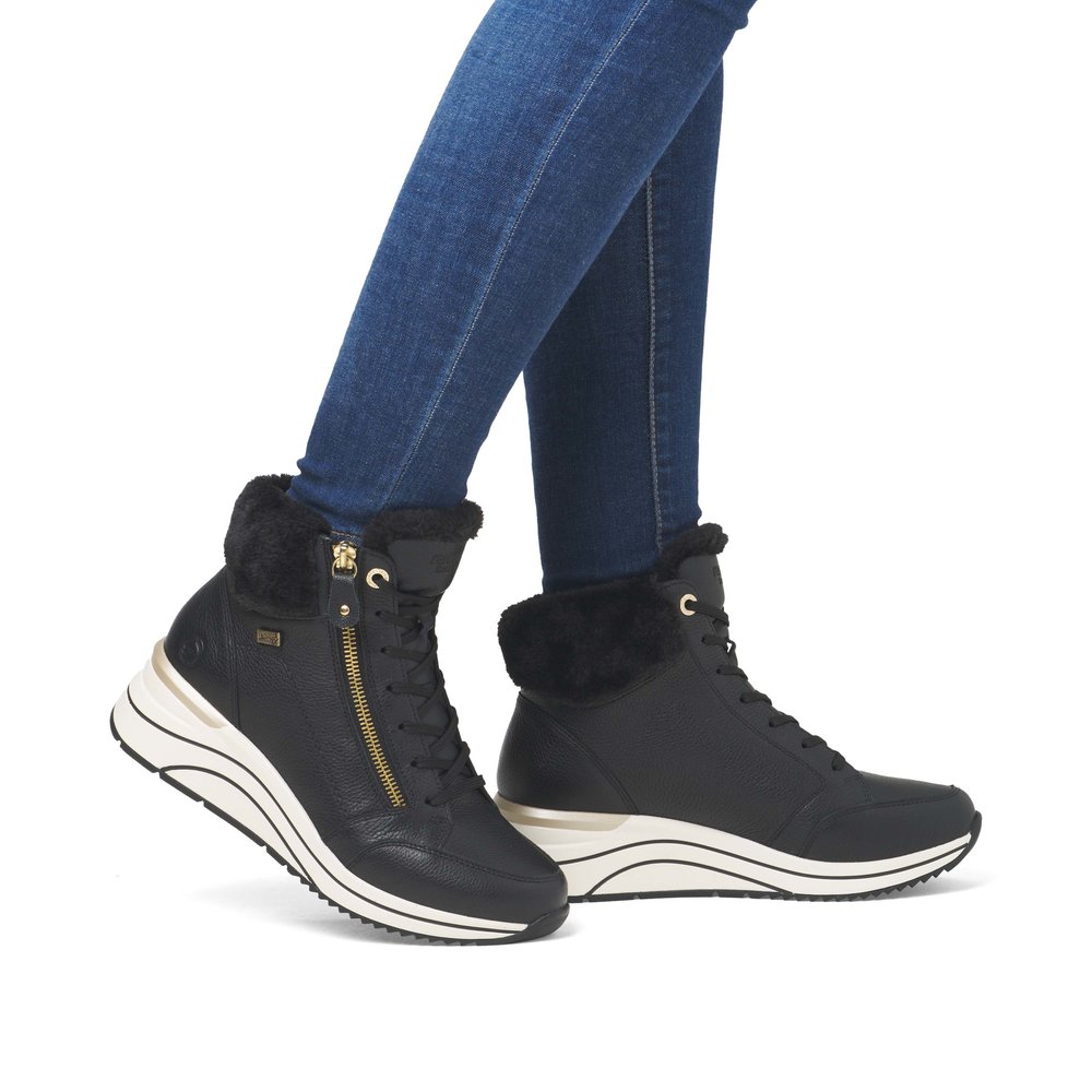 detail Dámská kotníková obuv Remonte D0T77-02 černá