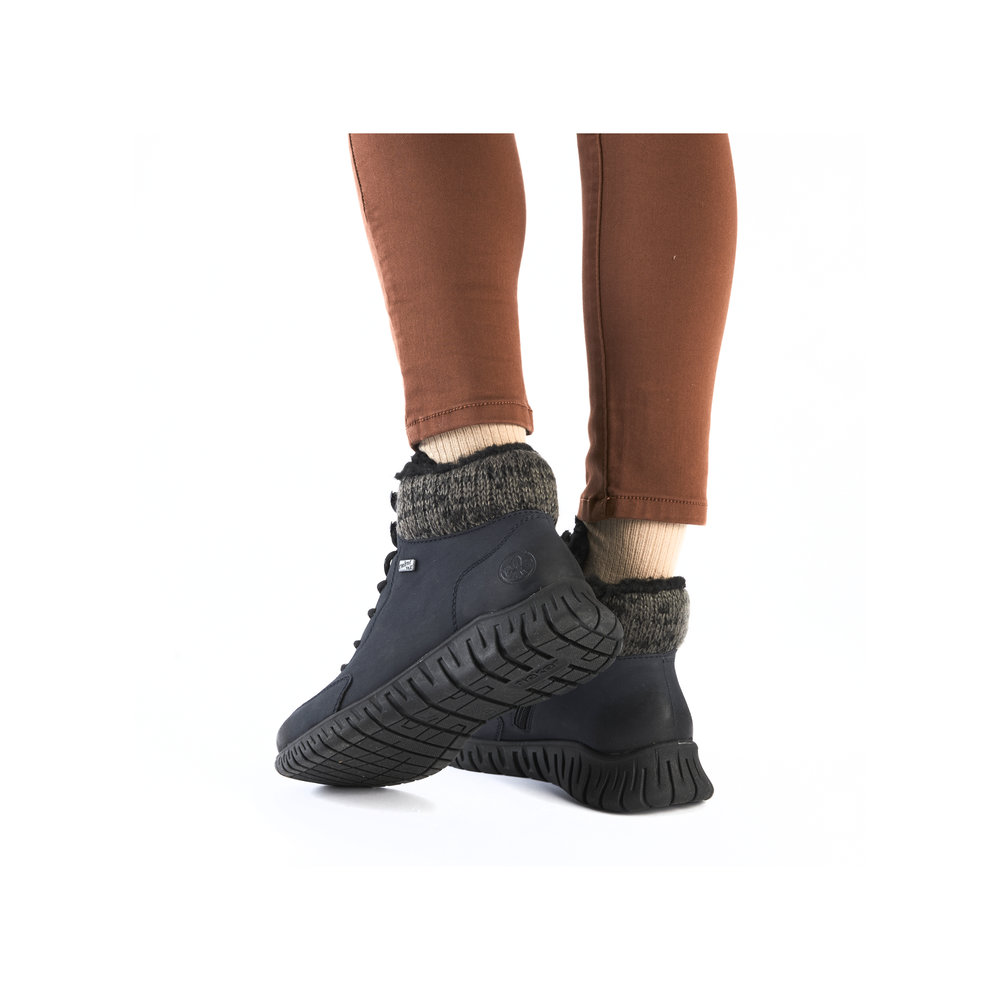 detail Dámská kotníková obuv Rieker M5310-14 modrá