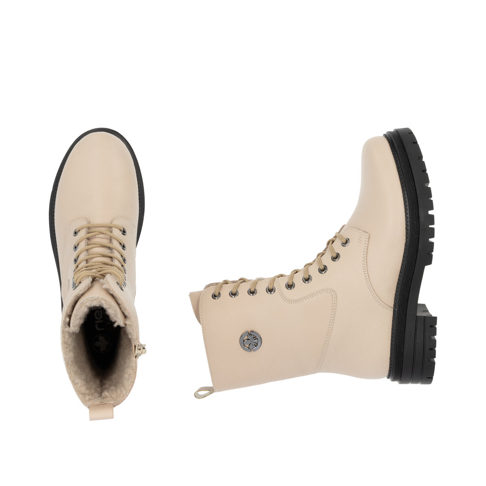 detail Dámská kotníková obuv Rieker Y3115-60 béžová