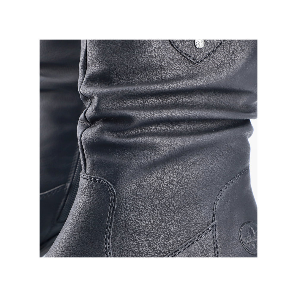 detail Dámská kotníková obuv Rieker 73170-00 černá