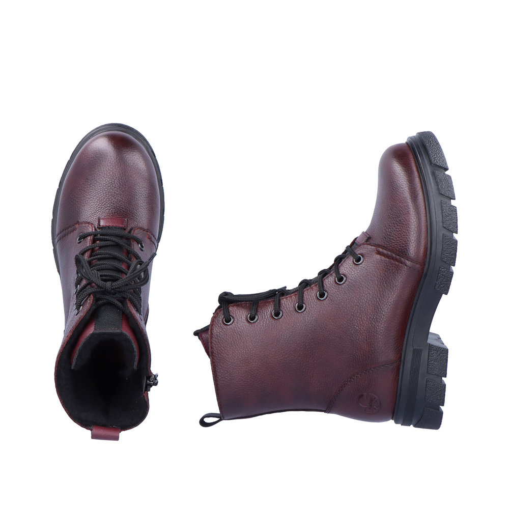 detail Dámská kožená kotníková obuv Rieker Z9116-35 vínová