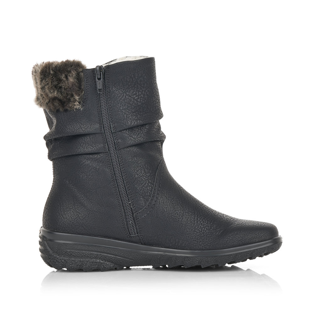 detail Dámská kotníková obuv Rieker Z7088-00 černá