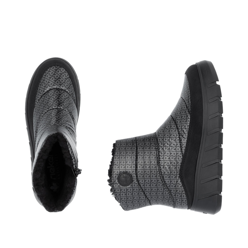 detail Dámská kotníková obuv Rieker Y3552-00 černá