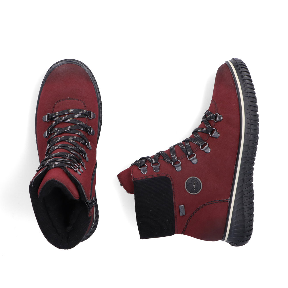 detail Dámská kotníková obuv Rieker 74247-35 červená