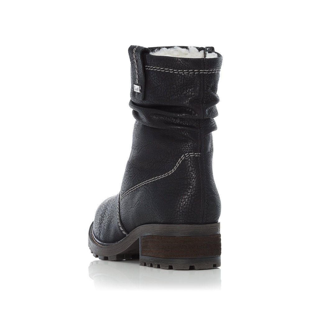 detail Dámská kotníková obuv Rieker Y0463-00 černá