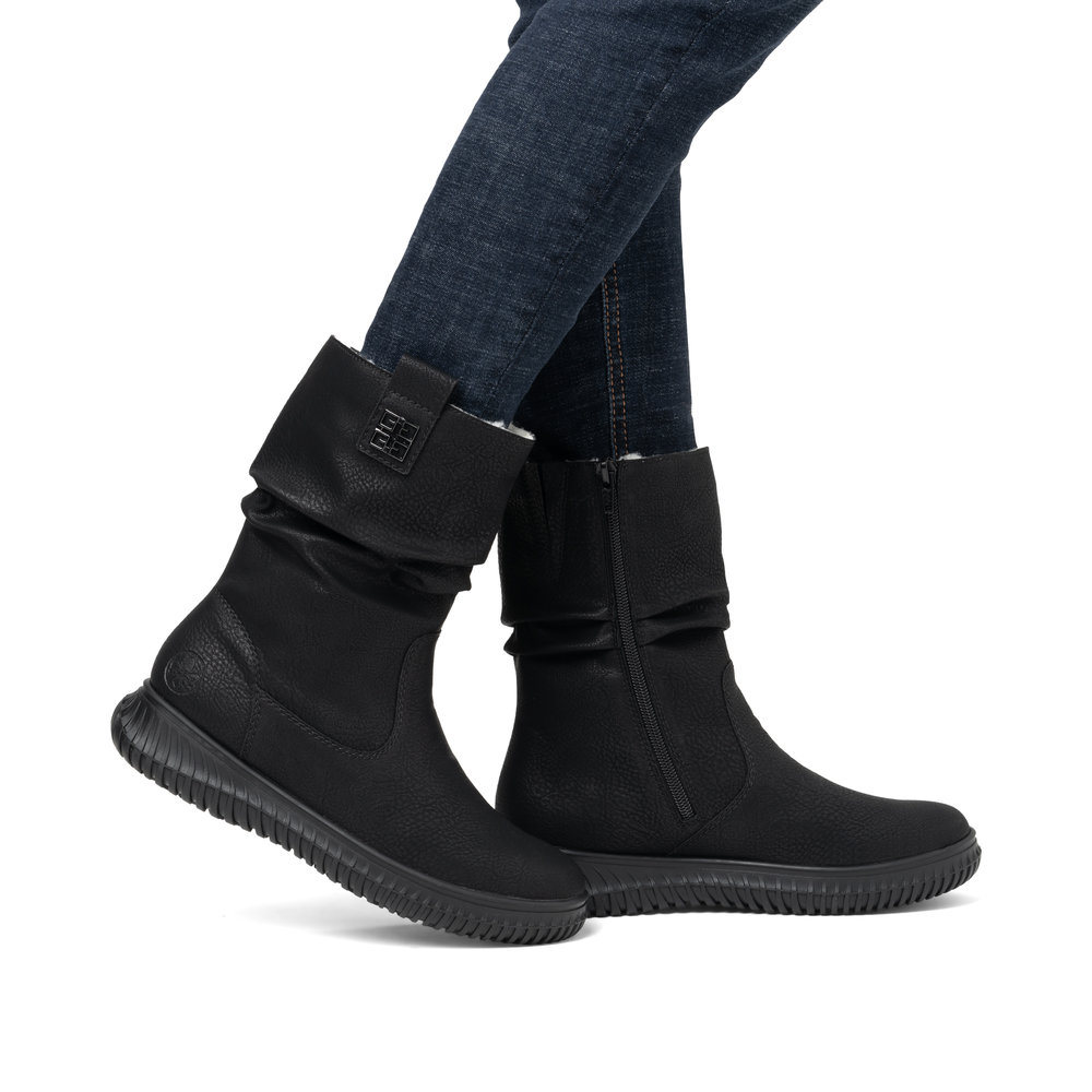 detail Dámská kotníková obuv Rieker 74283-00 černá
