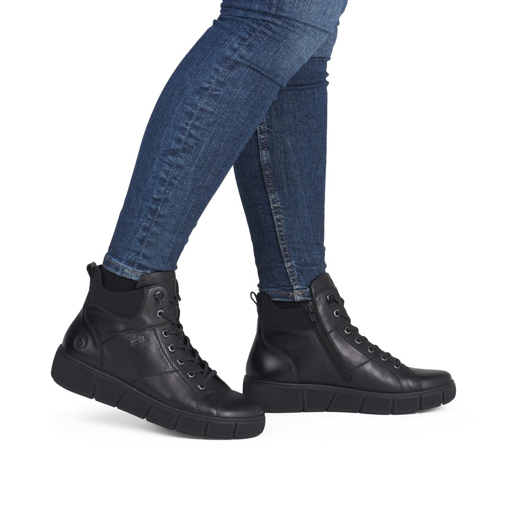 detail Dámská kotníková obuv Remonte D1T76-00 černá