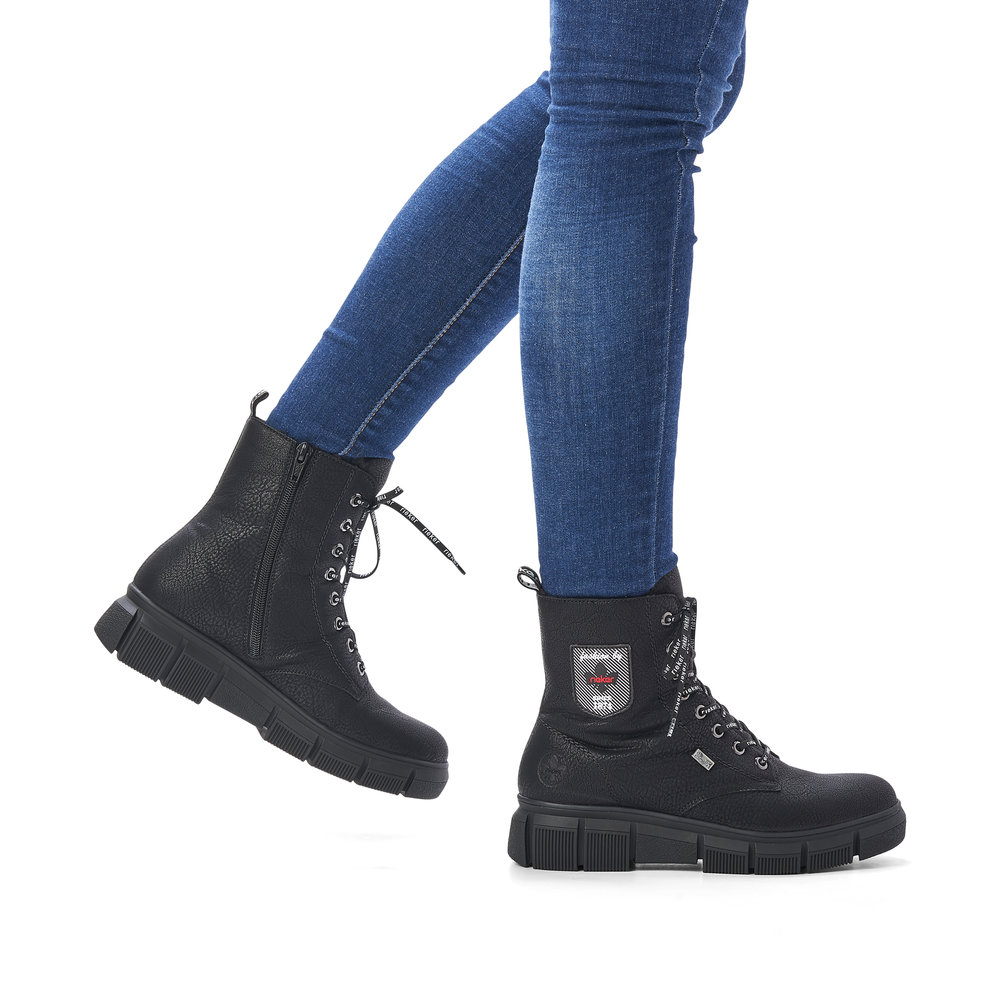 detail Dámská kotníková obuv Rieker X3410-00 černá