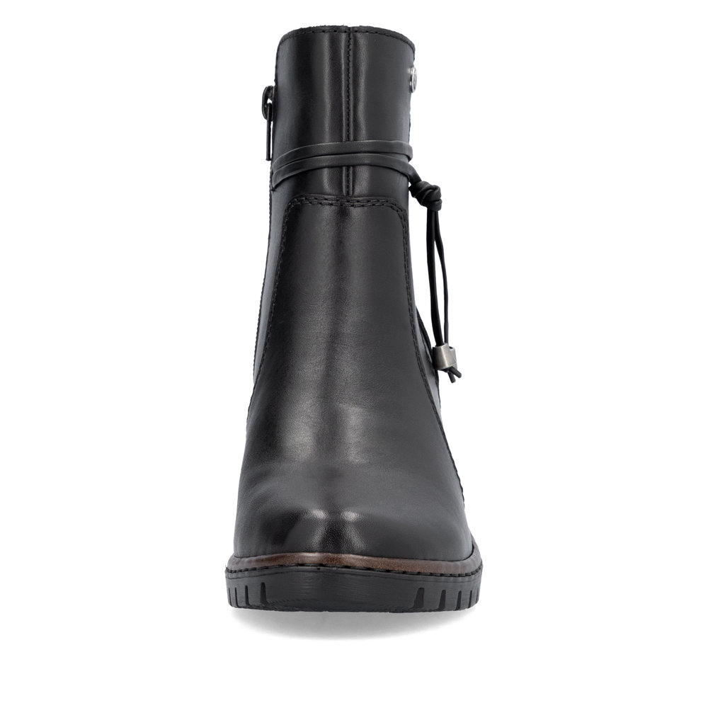 detail Dámská kotníková obuv Rieker Y2567-00 černá