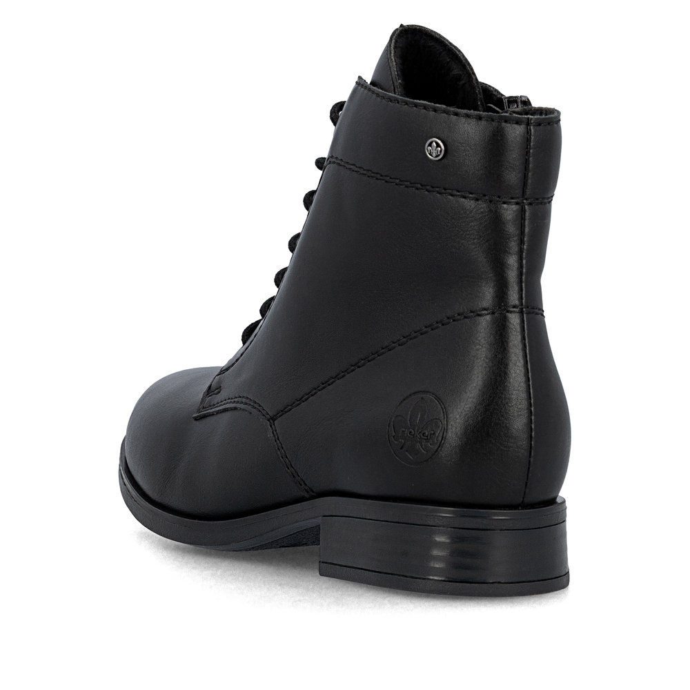 detail Dámská kotníková obuv Rieker 77030-00 černá