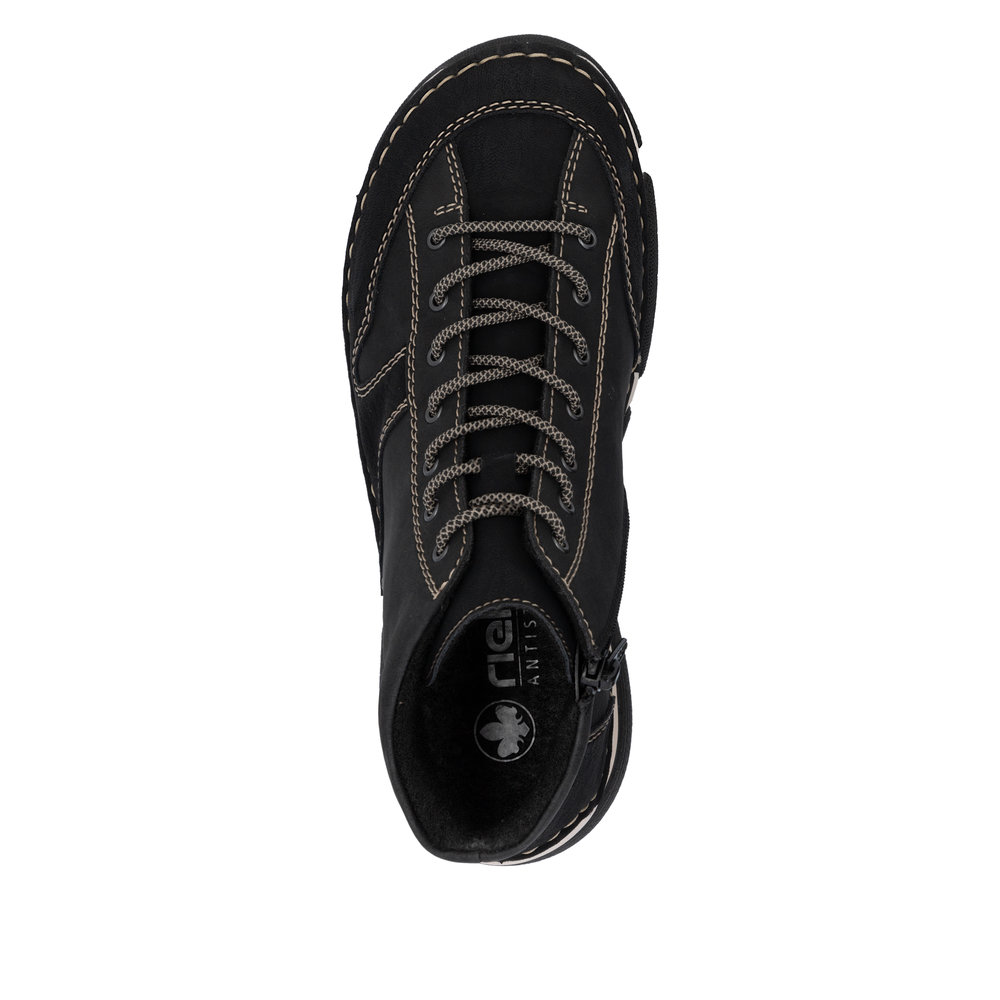 detail Dámská kotníková obuv Rieker 45906-00 černá