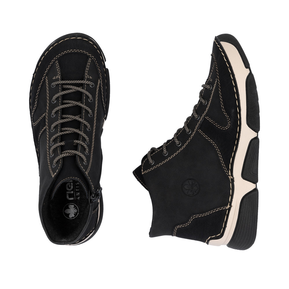 detail Dámská kotníková obuv Rieker 45906-00 černá