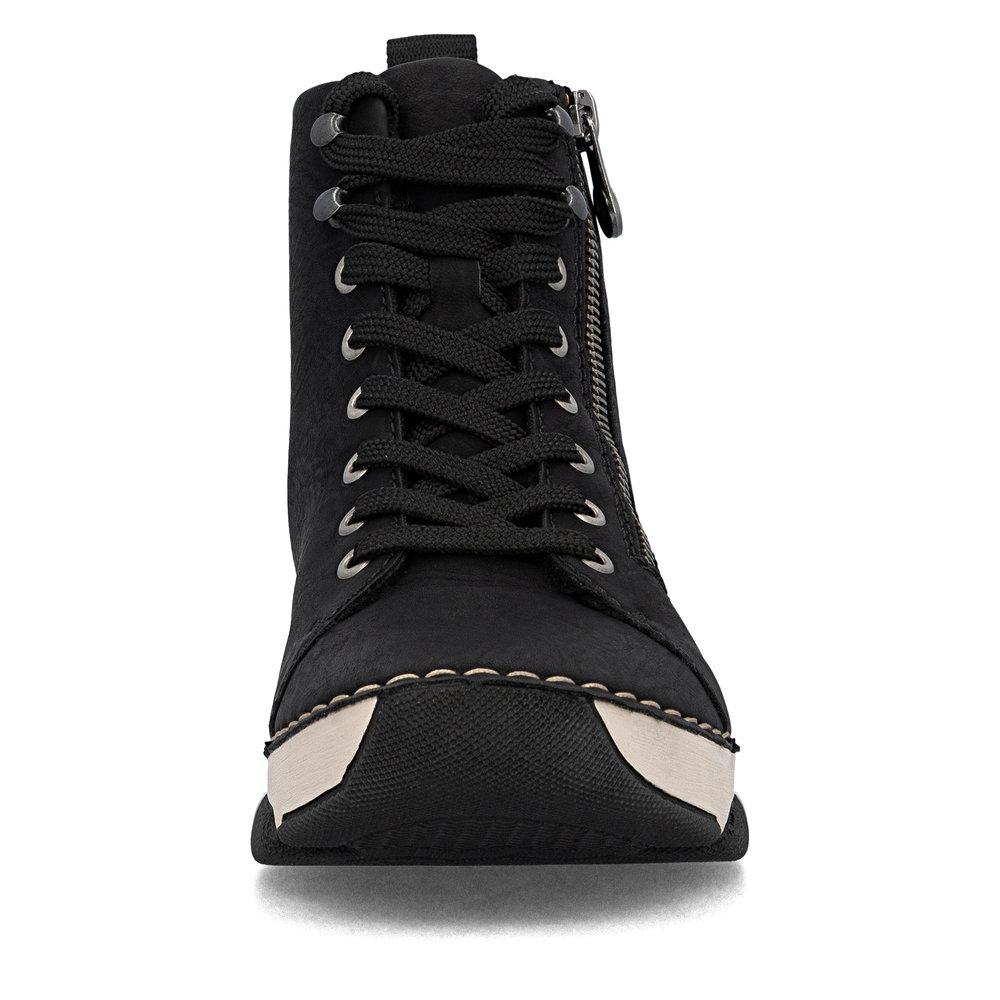 detail Dámská kotníková obuv Rieker 45920-01 černá