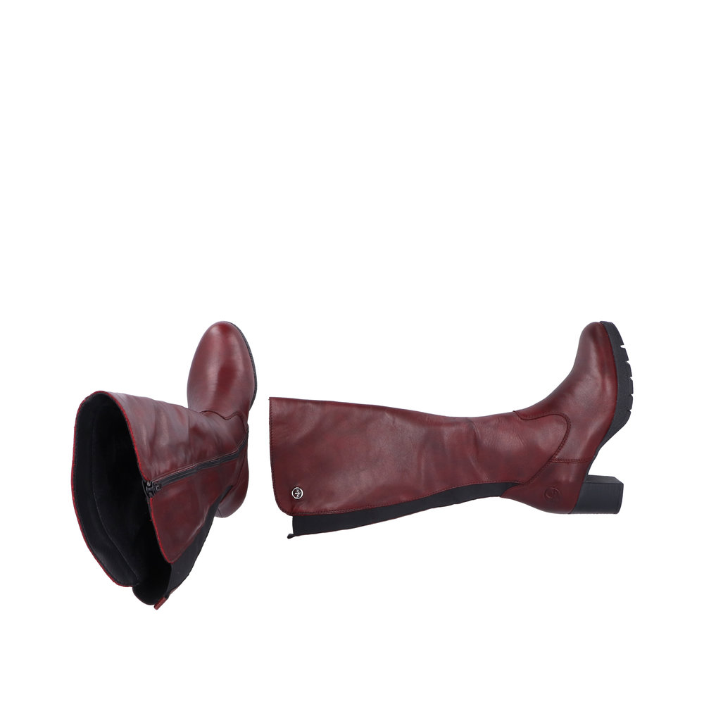 detail Dámské kožené kozačky Rieker 77684-35 červená