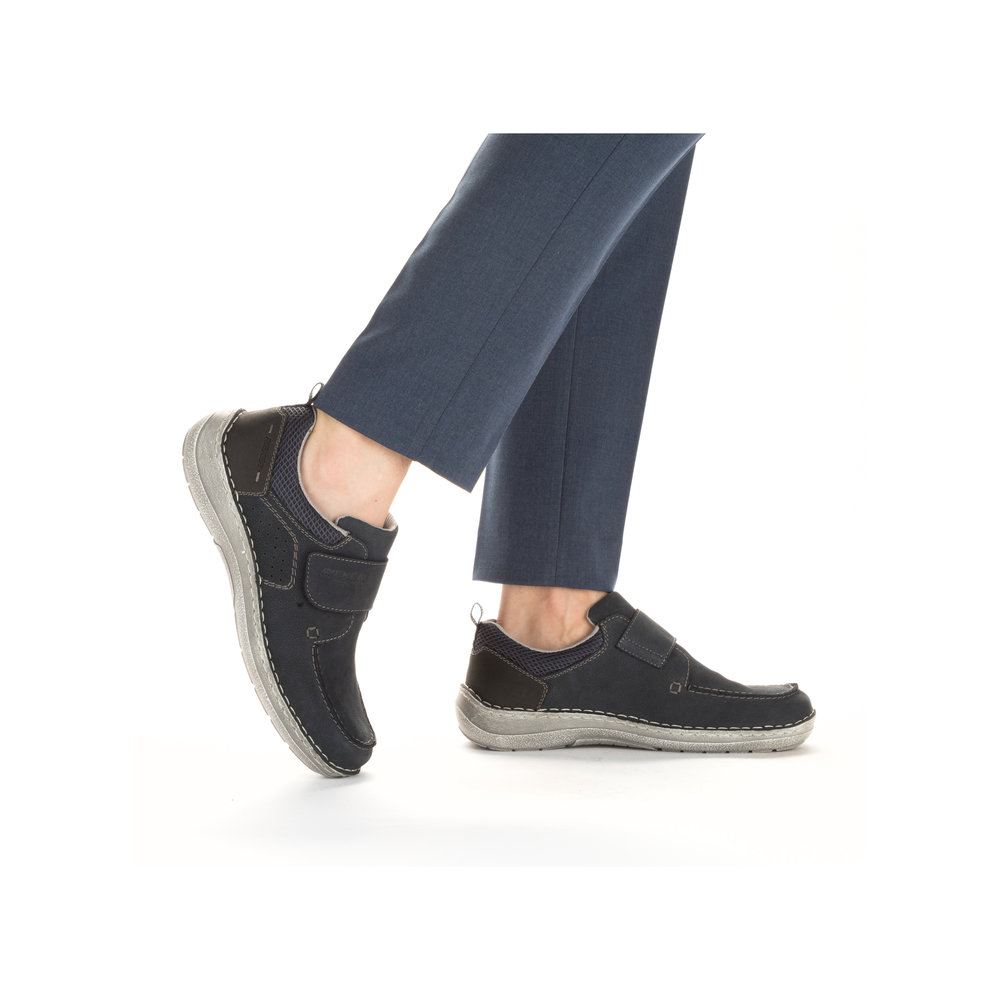 detail Pánské kožené polobotky Rieker 03058-14 modrá