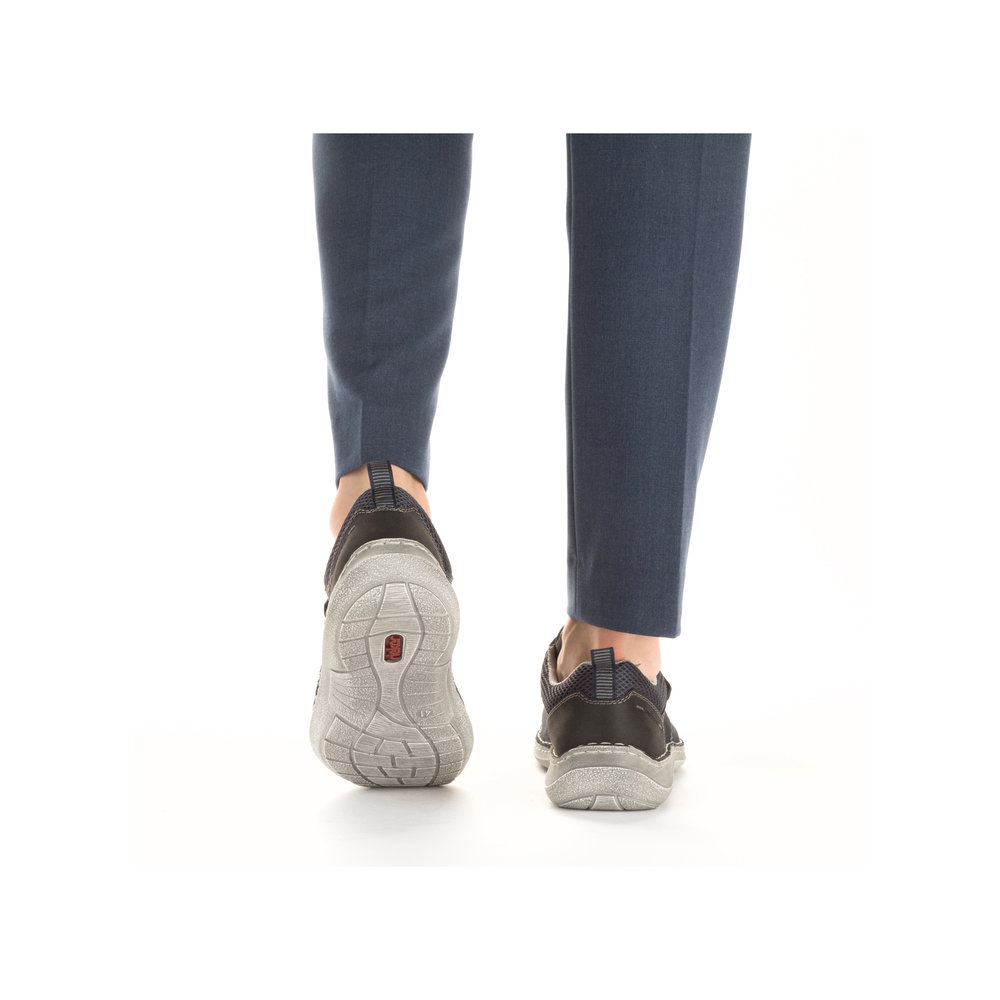 detail Pánské kožené polobotky Rieker 03058-14 modrá