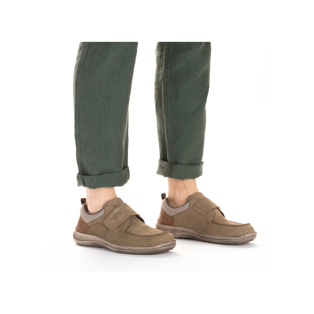 detail Pánské kožené polobotky Rieker 03058-64 béžová