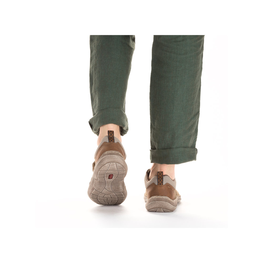 detail Pánské kožené polobotky Rieker 03058-64 béžová