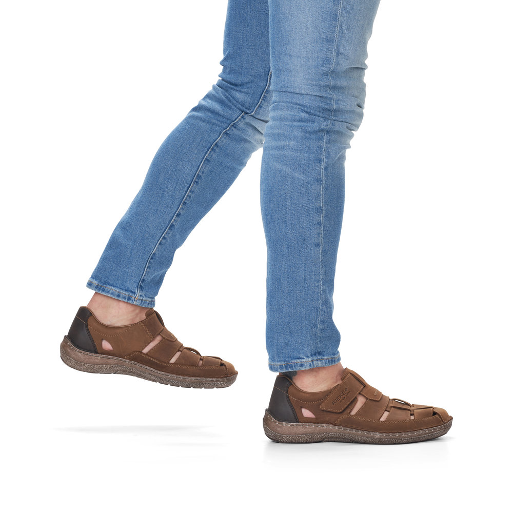 detail Pánské kožené sandály Rieker 03078-25 hnědá