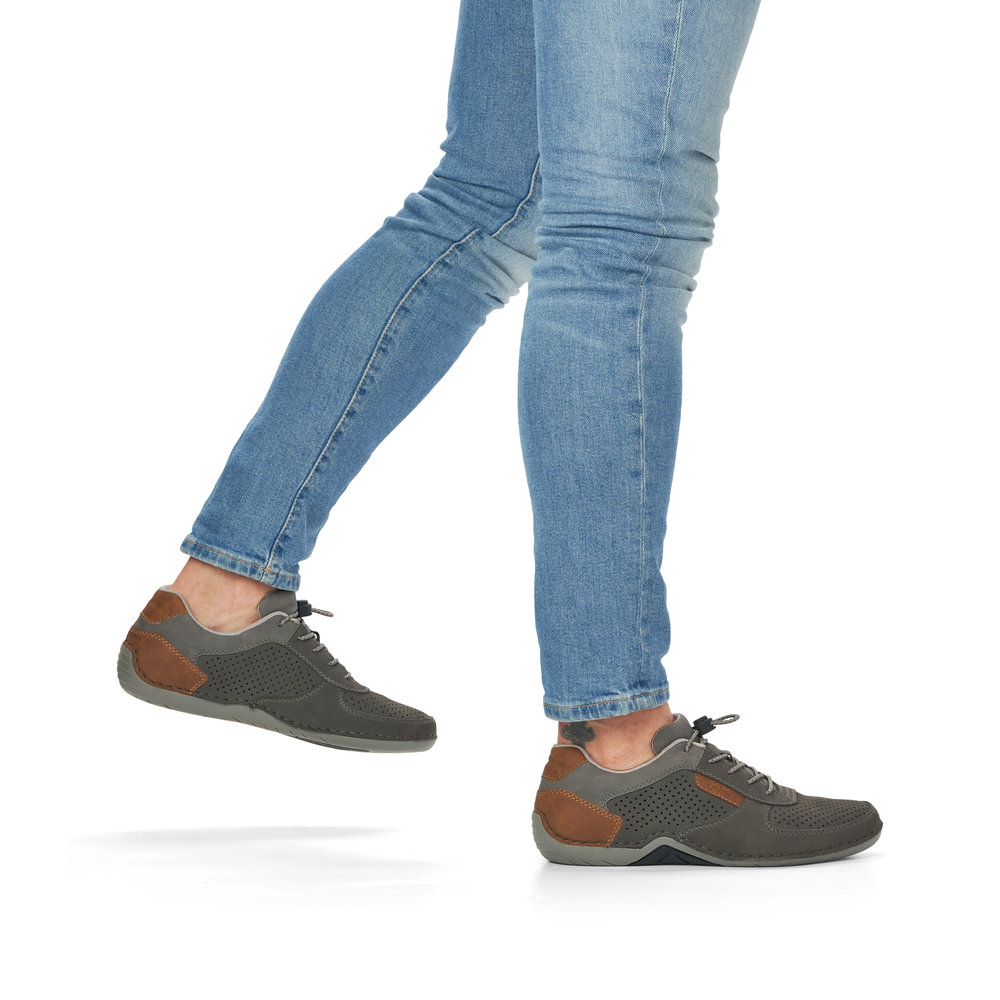 detail Pánské polobotky Rieker 07553-40 šedá