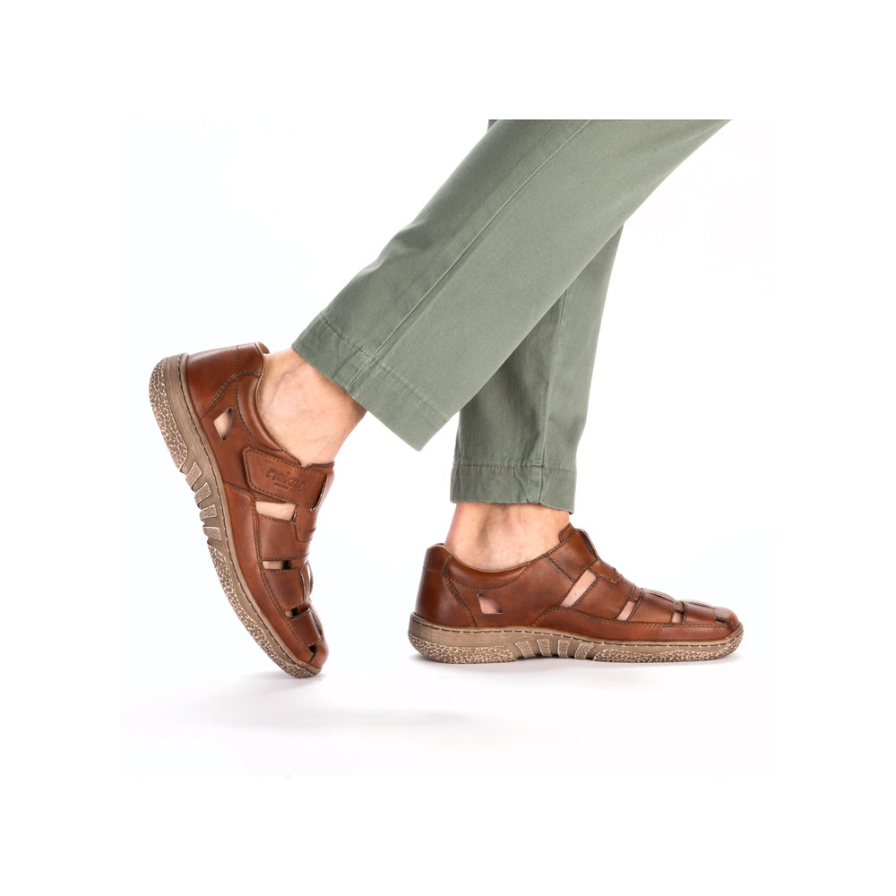 detail Pánské polobotky Rieker 03578-24 hnědá