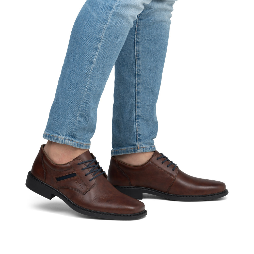 detail Pánské kožené polobotky Rieker B0803-24 hnědá