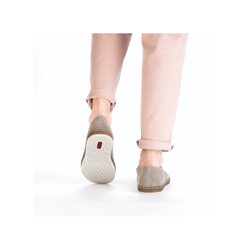 detail Pánské kožené mokasíny Rieker B5285-42 šedá