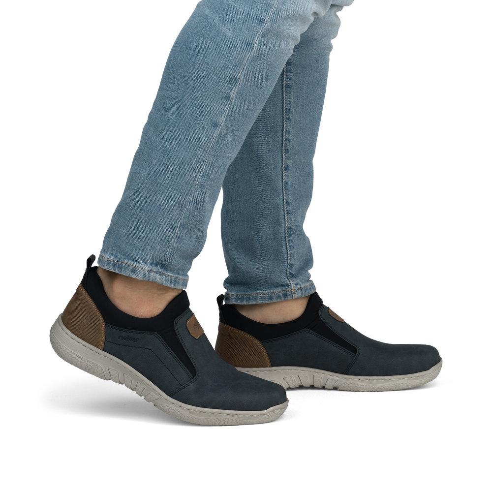 detail Pánské polobotky Rieker 03555-14 modrá