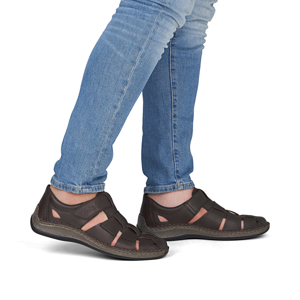 detail Pánské kožené sandály Rieker 05281-25 hnědá